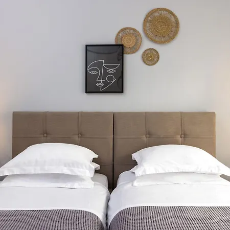 Of Petros Apartment Athens